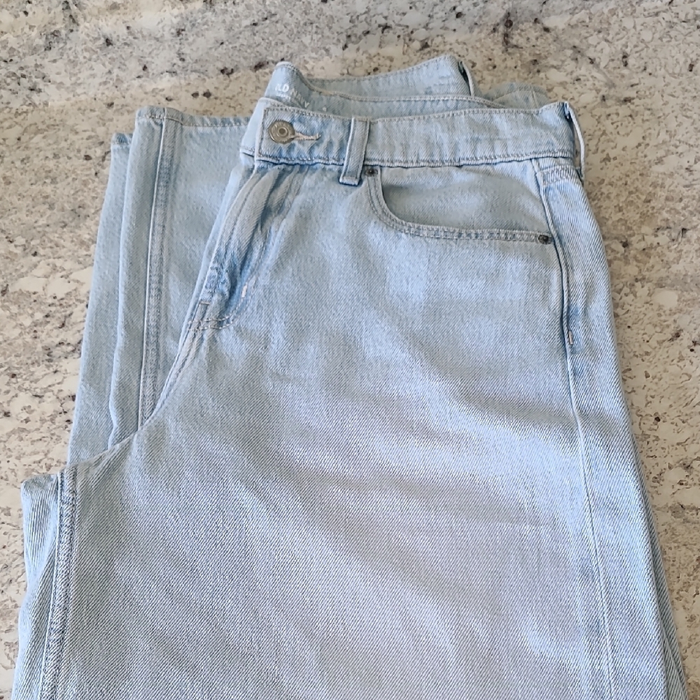 Old Navy Light Blue Denim Jeans - Picture 2 of 5